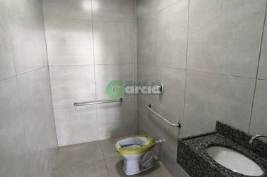 Sal&atilde;o Comercial para alugar - 180m&sup2; - Parque Colina Verde