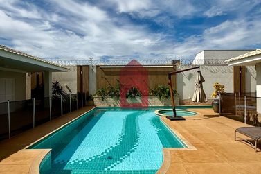 Casa &agrave; venda - 688m&sup2; - Condom&iacute;nio Residencial Soleil