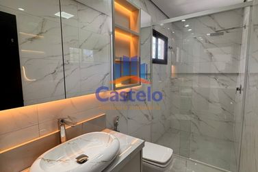 Casa &agrave; venda - 250m&sup2; - JARDIM BELVEDERE