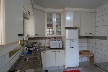 Sobrado &agrave; venda - 247m&sup2; - Zona II