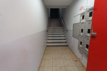 Sal&atilde;o Comercial para alugar - 880m&sup2; - Zona III