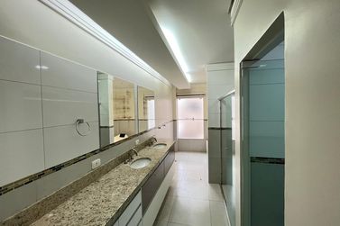 Sobrado &agrave; venda - 262m&sup2; - Zona II
