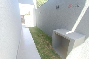 Casa &agrave; venda - 70m&sup2; - Jardim Caravelle