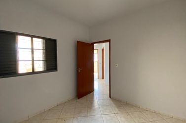 Casa &agrave; venda - 90m&sup2; - Zona IV