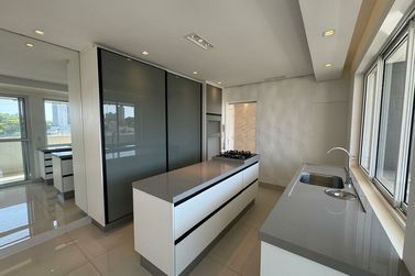 Apartamento &agrave; venda - 126m&sup2; - Zona I