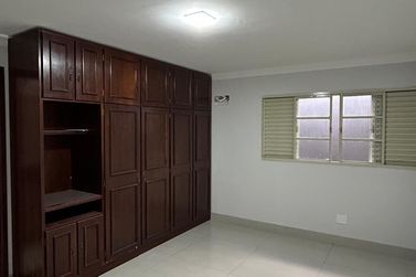 Apartamento para alugar - 150m&sup2; - Zona I