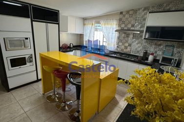 Casa &agrave; venda - 150m&sup2; - ZONA II