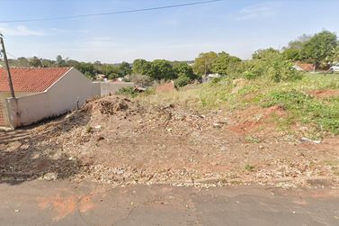 Terreno &agrave; venda - 330m&sup2; - Jardim Para&iacute;so