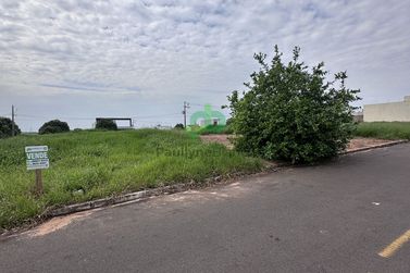 Terreno &agrave; venda - 220m&sup2; - Parque Residencial Metropolitano