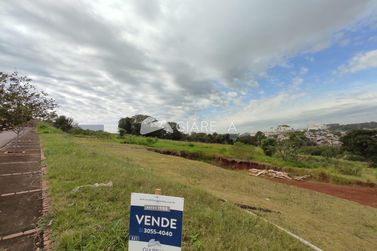 Terreno &agrave; venda - 401m&sup2; - CENTRO
