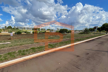 Terreno &agrave; venda - 375m&sup2; - Porto Camargo