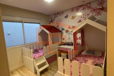 Casa &agrave; venda - 314m&sup2; - Jardim Petr&oacute;polis