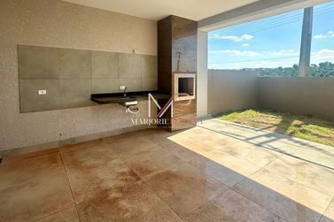 Casa &agrave; venda - 132m&sup2; - Jardim Azal&eacute;ia
