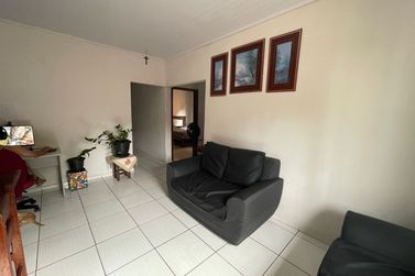 Casa &agrave; venda - 177m&sup2; - JARDIM PETROPOLIS