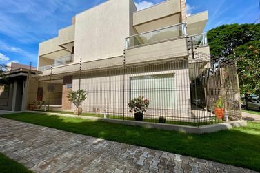 Casa &agrave; venda - 338m&sup2; - ZONA I