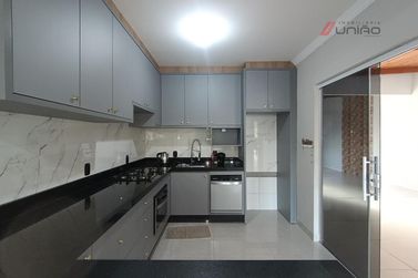Casa &agrave; venda - 161m&sup2; - Parque Alto da Parana
