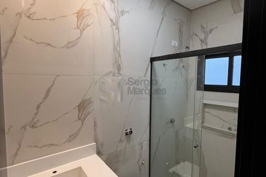 Casa &agrave; venda - 226m&sup2; - Portal das &Aacute;guas