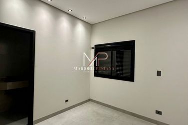 Casa &agrave; venda - 162m&sup2; - Avenida Paran&aacute;