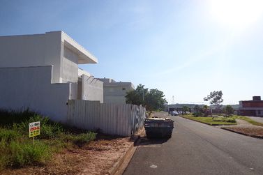 Terreno &agrave; venda - 252m&sup2; - CONDOM&Iacute;NIO PAYSAGE ASSENZA