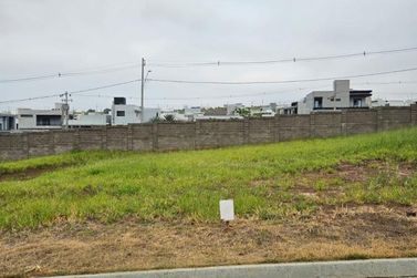 Terreno &agrave; venda - 326m&sup2; - Paysage Unique Condom&iacute;nio