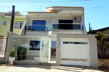 Sobrado &agrave; venda - 356m&sup2; - Zona II