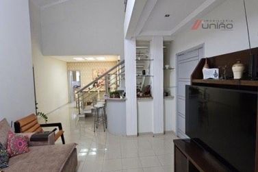 Casa &agrave; venda - 292m&sup2; - Zona III