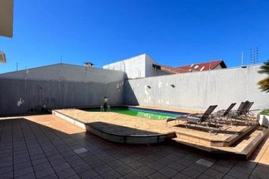 Casa &agrave; venda - 334m&sup2; - Jardim Lisboa