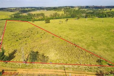 Ch&aacute;cara &agrave; venda - 24m&sup2; - Zona Rural