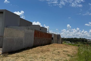 Terreno &agrave; venda - 140m&sup2; - Jardim Portugal