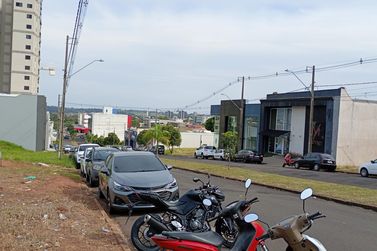 Sal&atilde;o Comercial para alugar - 180m&sup2; - Parque Residencial da G&aacute;vea
