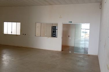 Sal&atilde;o Comercial para alugar - 180m&sup2; - Parque Residencial da G&aacute;vea