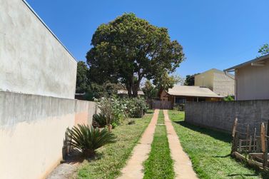 Casa &agrave; venda - 100m&sup2; - Centro