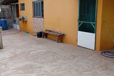 Casa &agrave; venda - 100m&sup2; - Centro