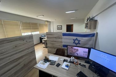 Sala Comercial &agrave; venda - 53m&sup2; - Zona I