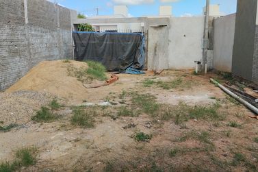 Casa &agrave; venda - 42m&sup2; - Jardim Colina verde 