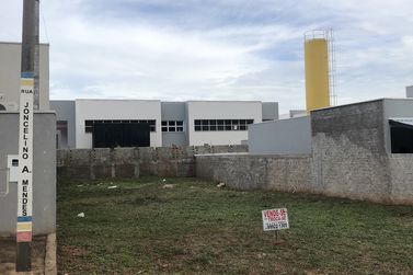 Terreno &agrave; venda - 220m&sup2; - Parque Metropolitano I