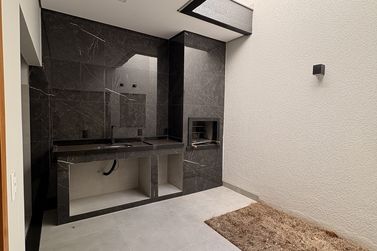 Sobrado &agrave; venda - 136m&sup2; - Zona III