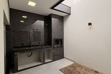 Sobrado &agrave; venda - 136m&sup2; - Zona III