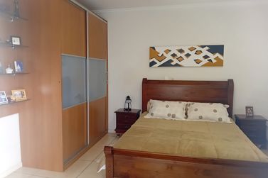 Sobrado &agrave; venda - 206m&sup2; - Zona VII