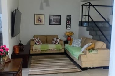 Sobrado &agrave; venda - 206m&sup2; - Zona VII