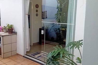 Sobrado &agrave; venda - 206m&sup2; - Zona VII
