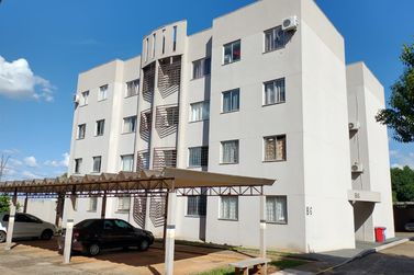 Apartamento &agrave; venda - 66m&sup2; - zona 2