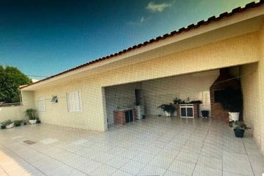 Casa &agrave; venda - 390m&sup2; - Zona 2
