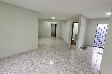 Casa &agrave; venda - 309m&sup2; - Zona I
