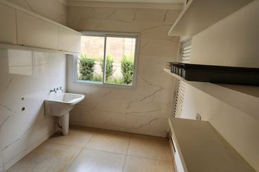 Casa &agrave; venda - 218m&sup2; - Residencial Euro Park