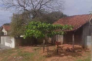 Terreno &agrave; venda - 600m&sup2; - Centro 