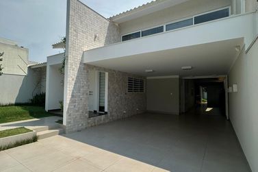 Casa &agrave; venda - 270m&sup2; - Parque Presid.