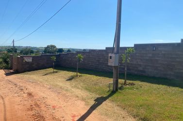 Ch&aacute;cara &agrave; venda - 2000m&sup2; - Pica Pau Amarelo