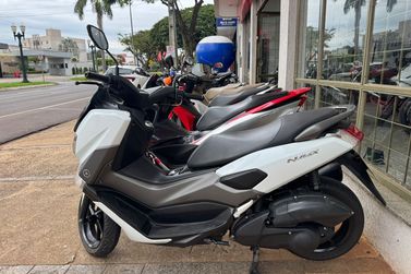 YAMAHA NMAX