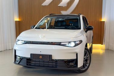 Leapmotor C10